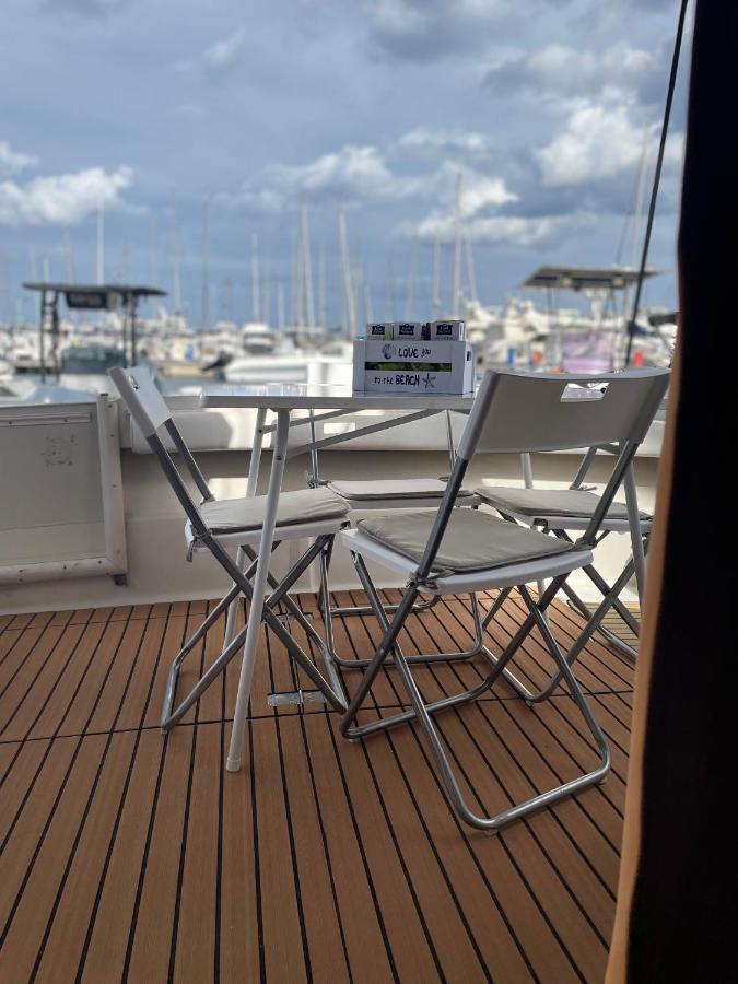 Giorgia House Boat Hotel Палермо Екстериор снимка