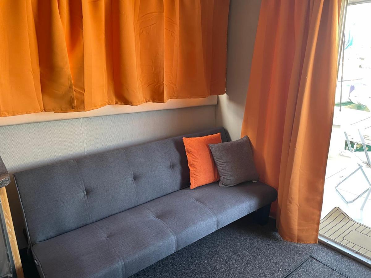 Giorgia House Boat Hotel Палермо Екстериор снимка